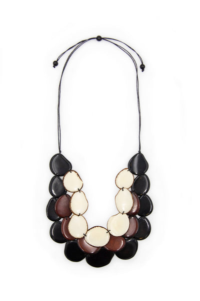 Amigas Necklace